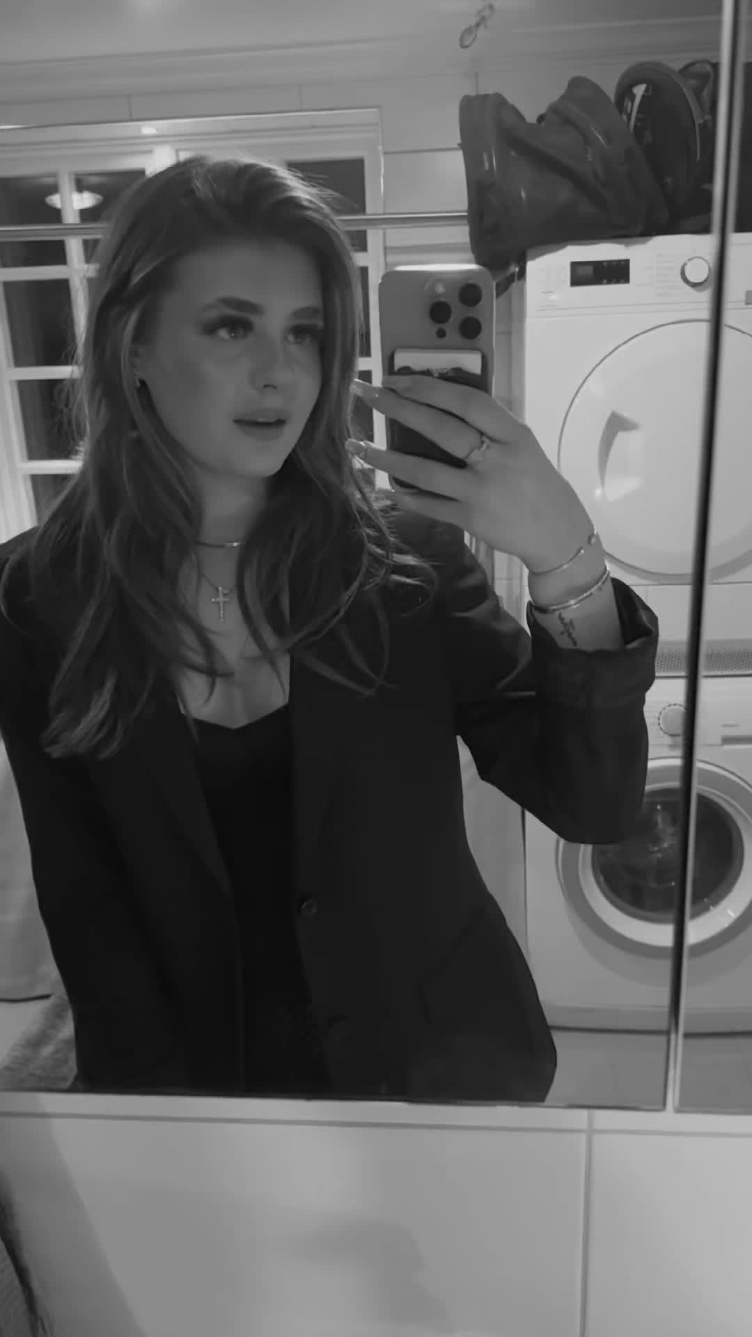 @EminaEliasson