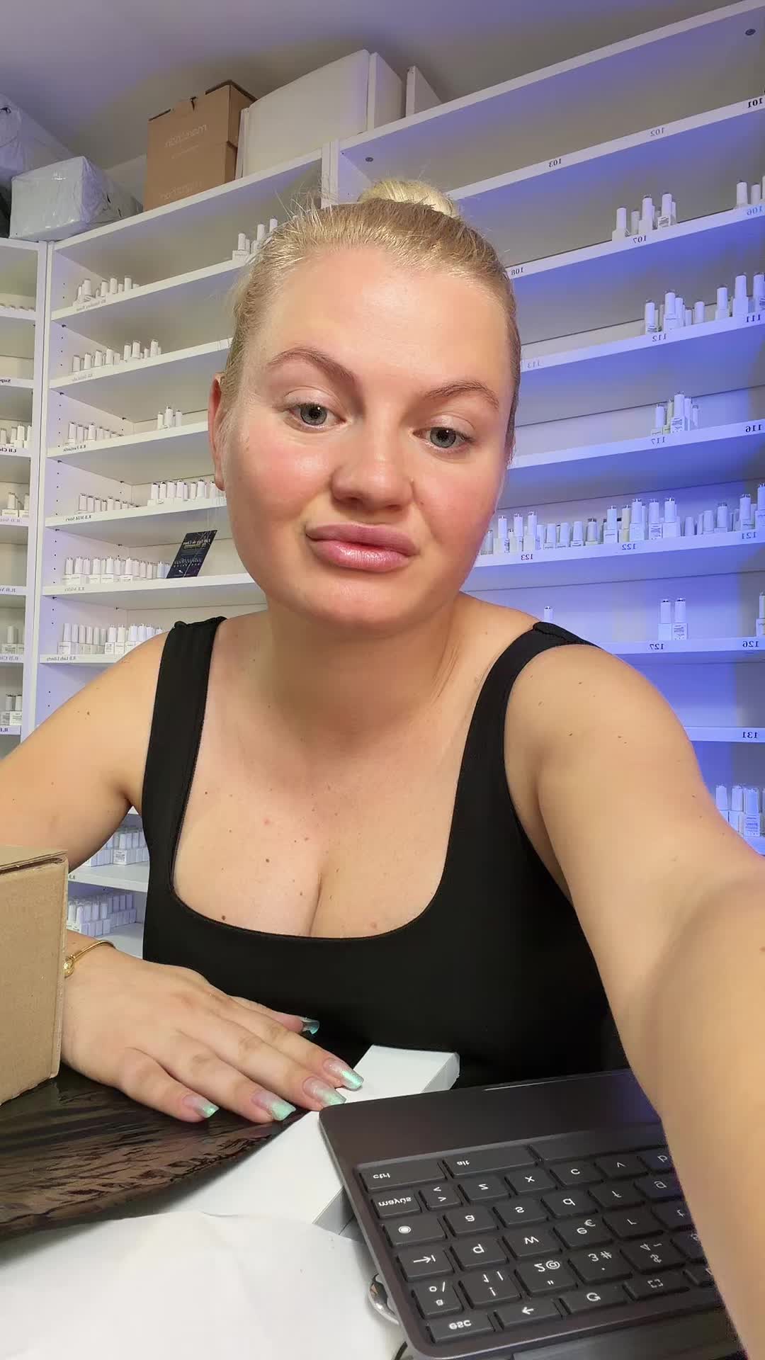 @A N A