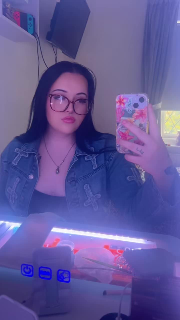 @Kaci🌺