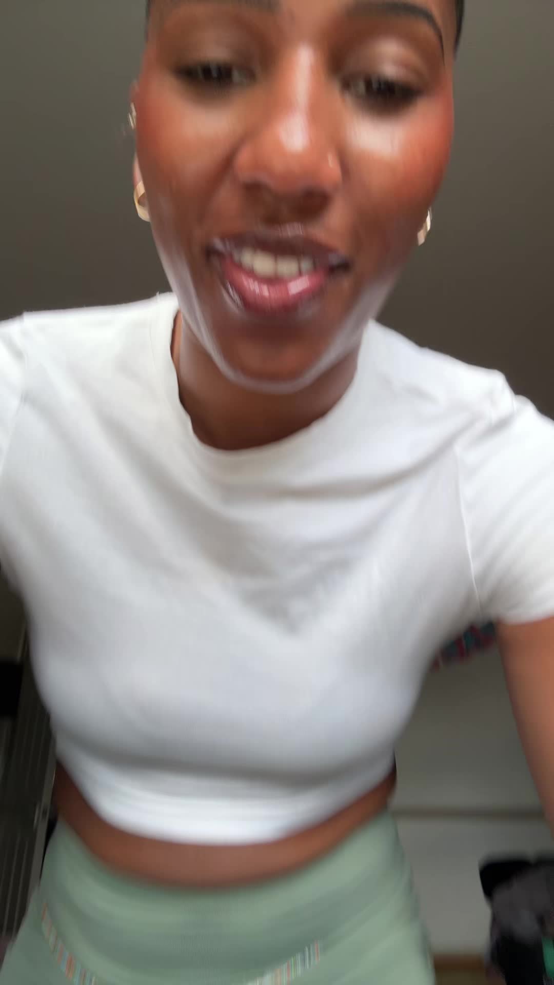 @Teeshaa