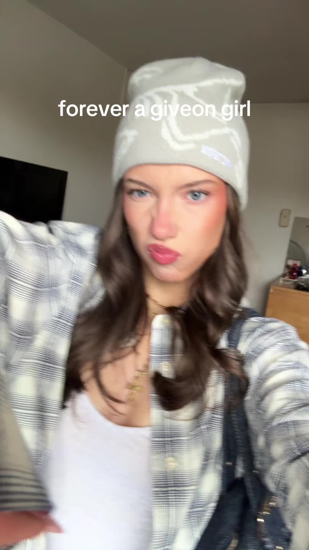 @anniequinn