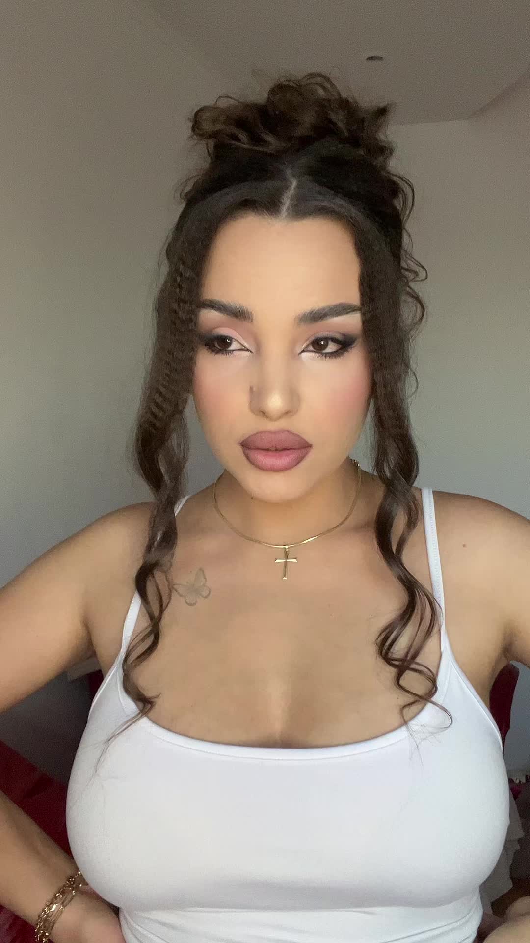 @Valentina Maria