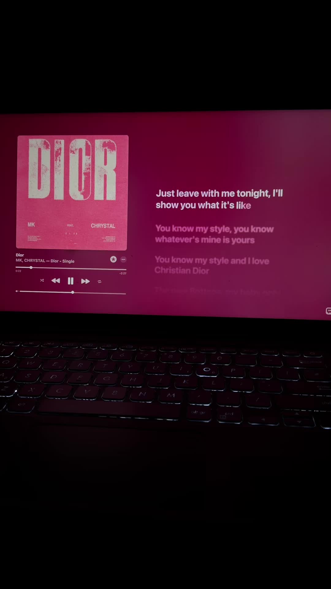 @𝐋𝐲𝐫𝐢𝐱𝐜𝐬 ➩