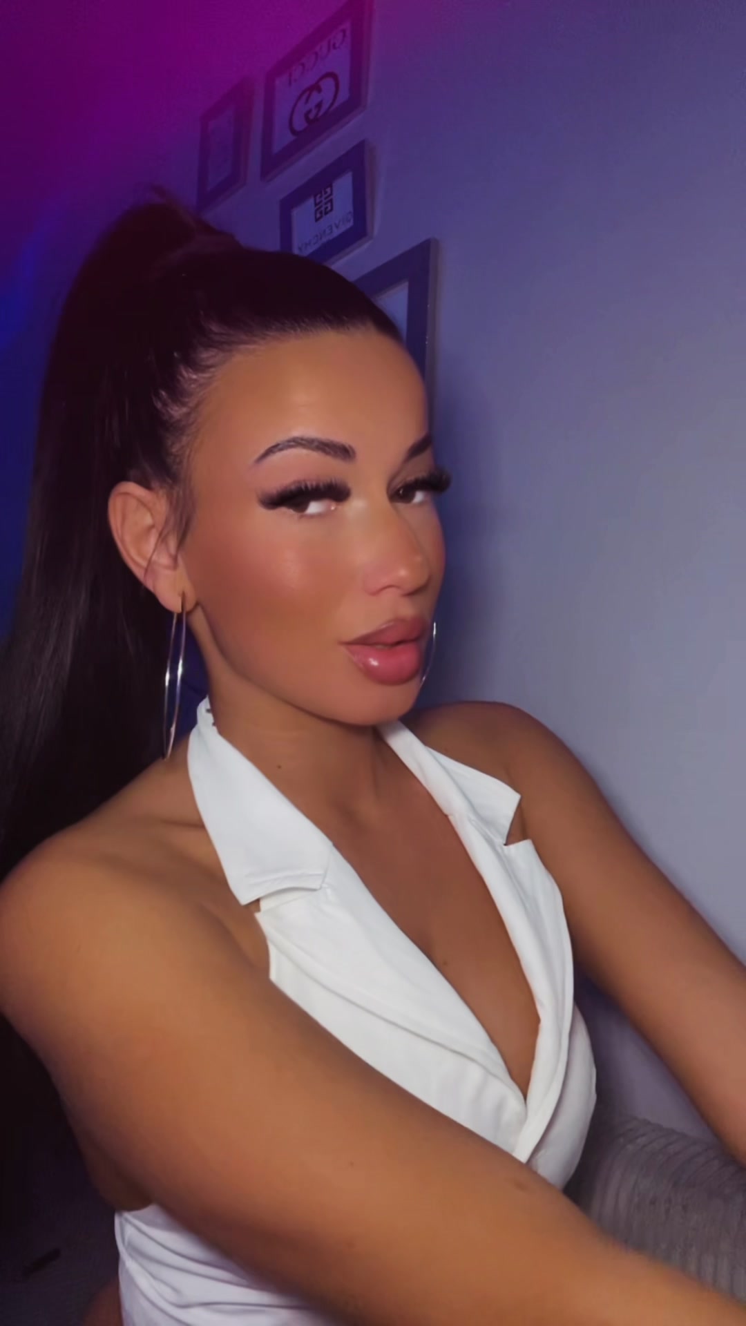 @✨𝐄𝐬𝐳𝐭𝐞𝐫✨