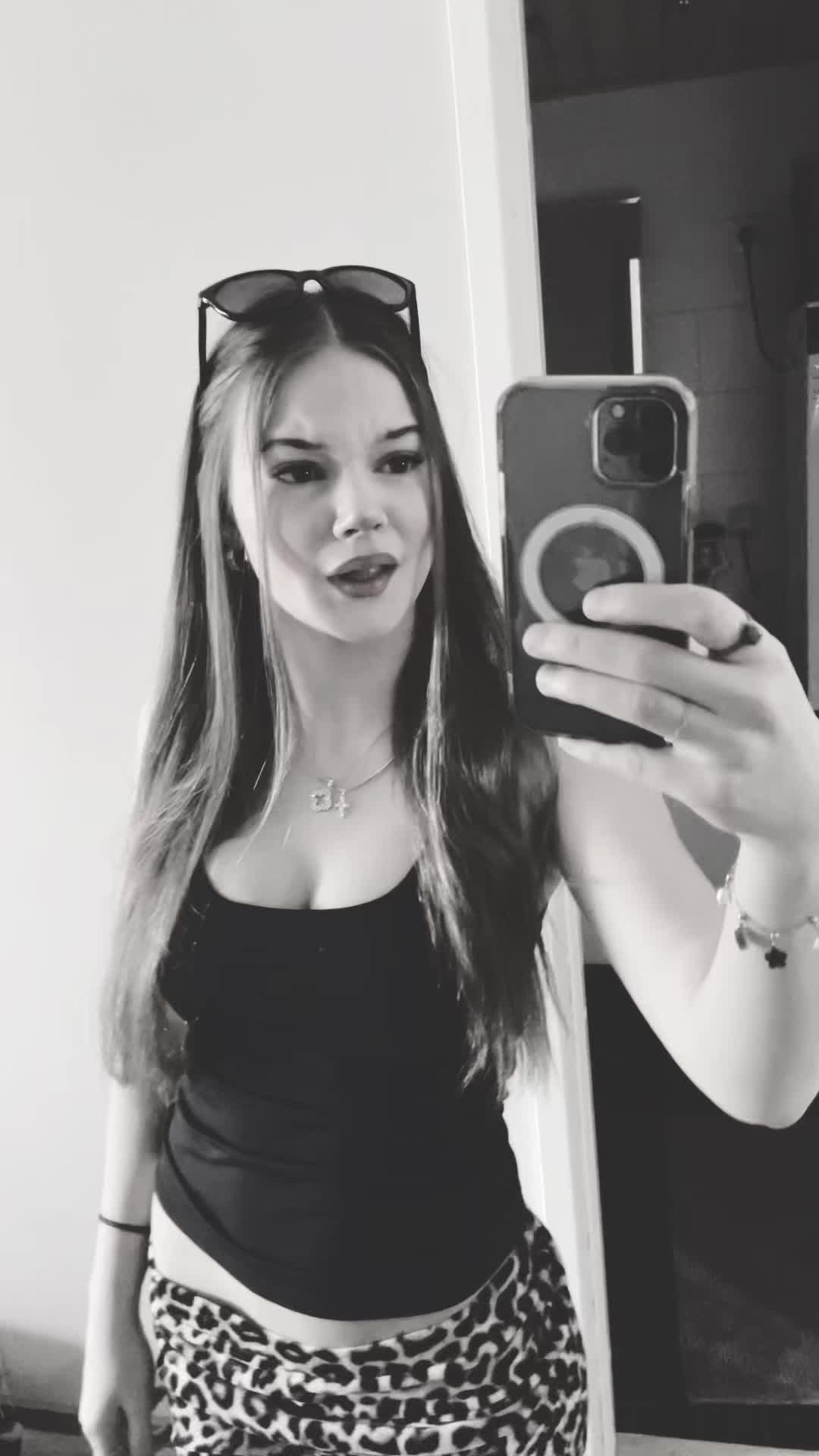 @𝐕𝐞𝐞𝐫𝐚