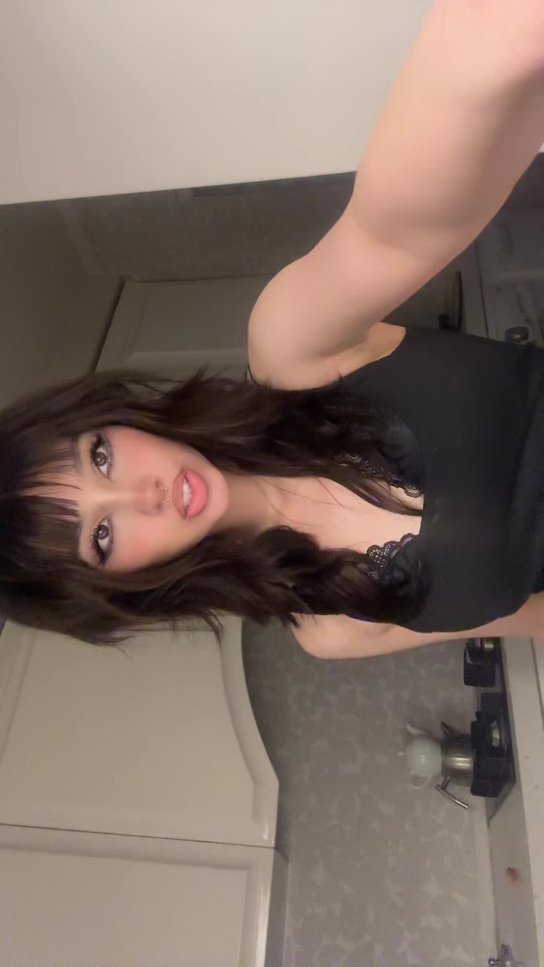 @thegirlnextdoor