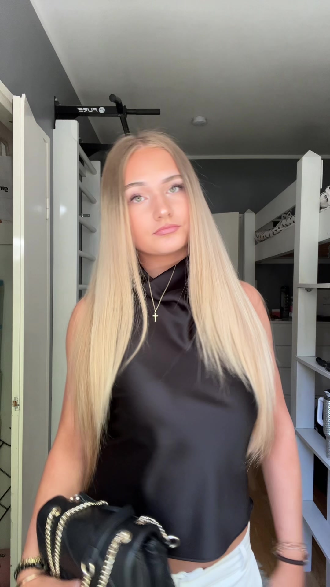 @𝔸𝕟𝕟𝕒