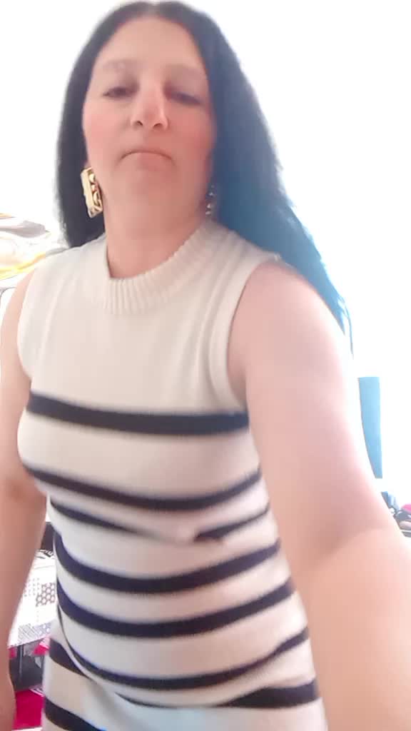 @Adela❤️💛Lowe🥰💜🧡🩵Stefan