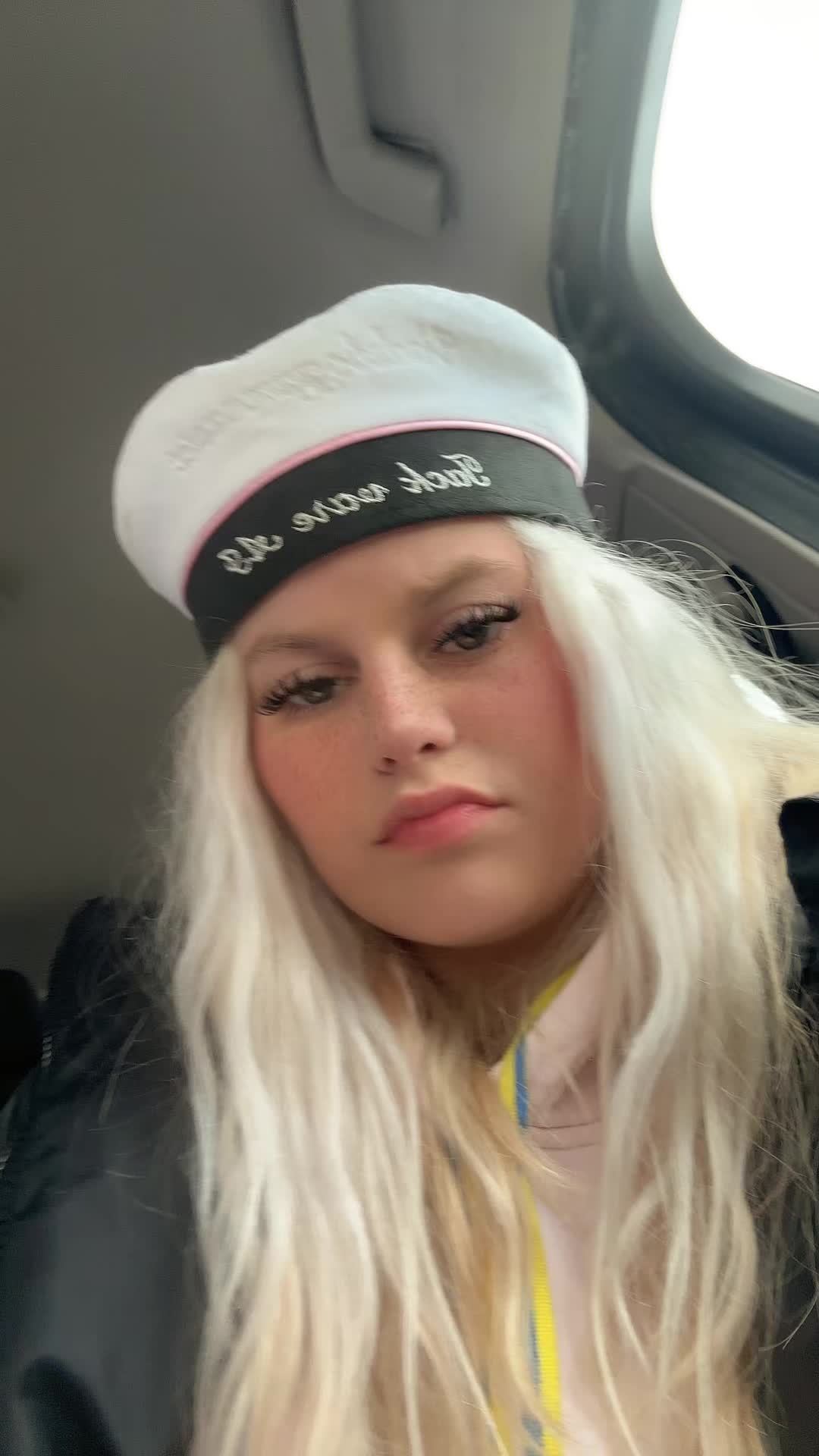 @Emelina