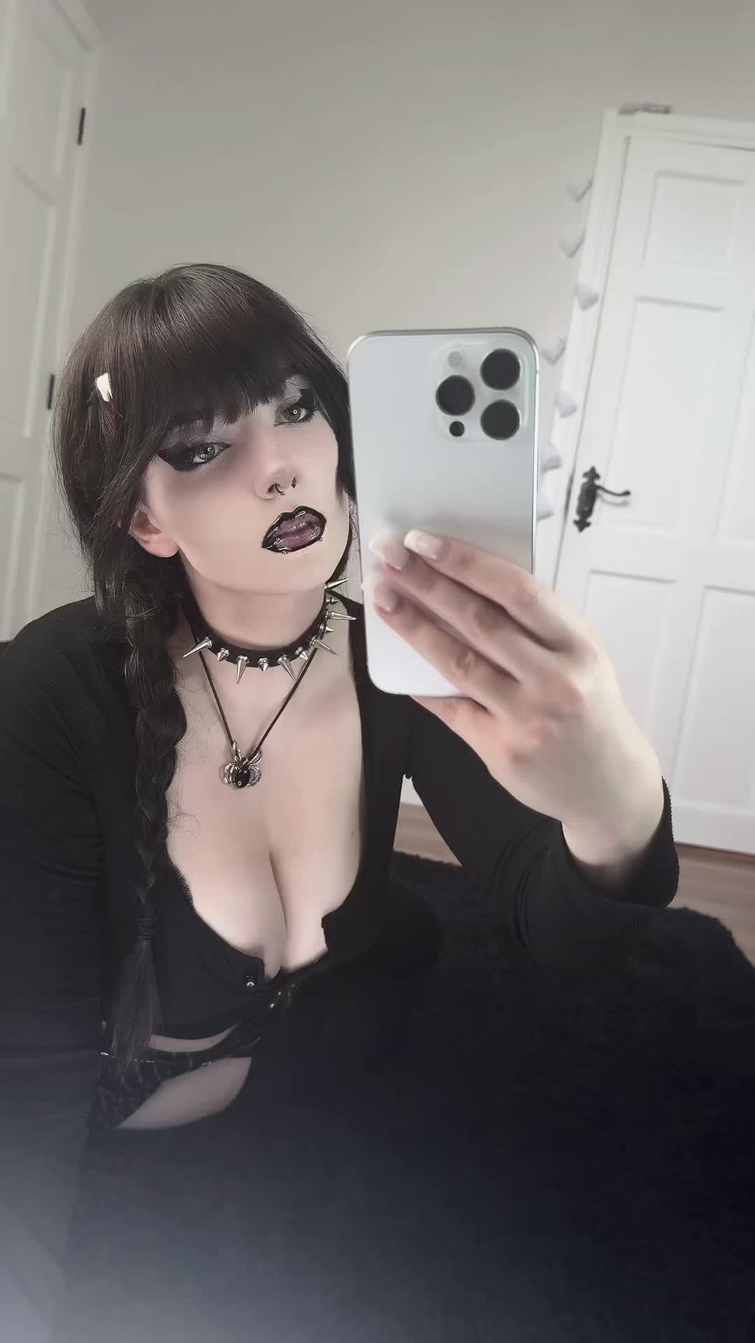 @cutiegothxo1