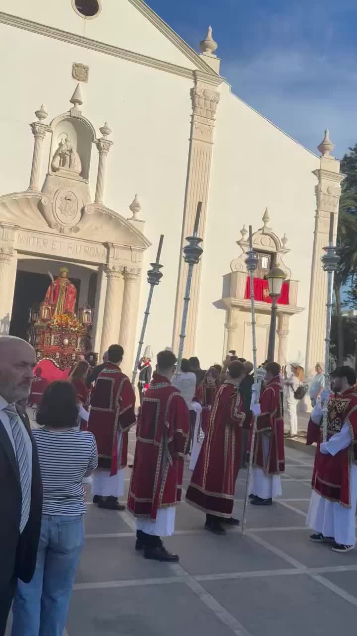 @Macarena Olona