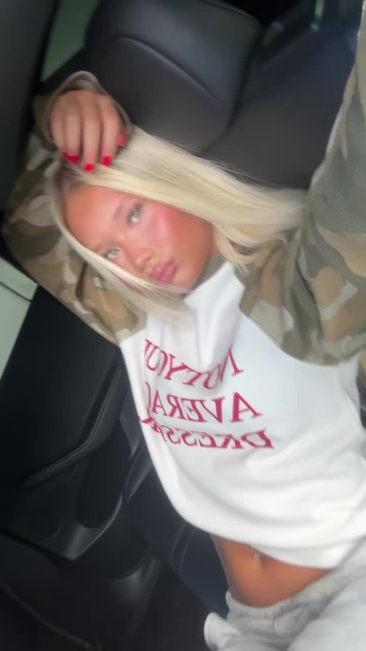@Ella