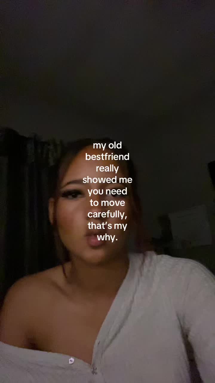 @👻