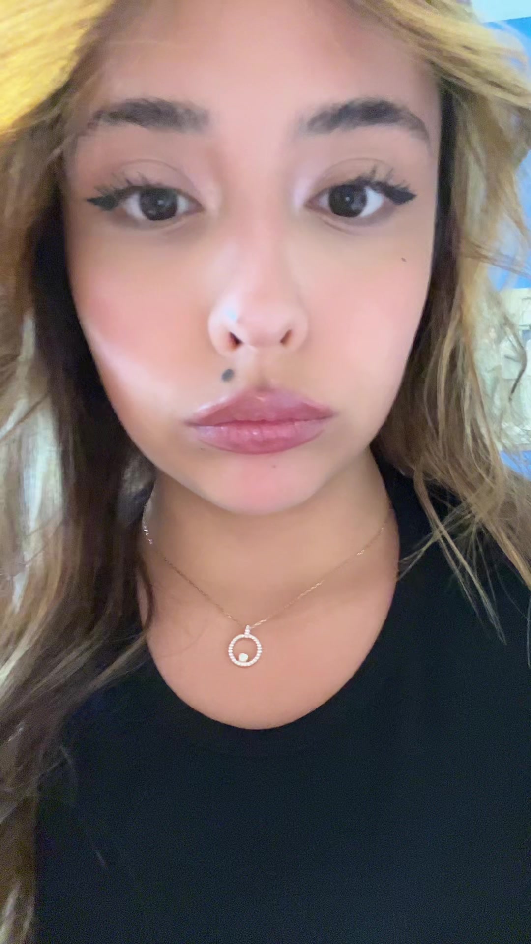 @yara | seeing ur mom😒 ⟭⟬⁷!!