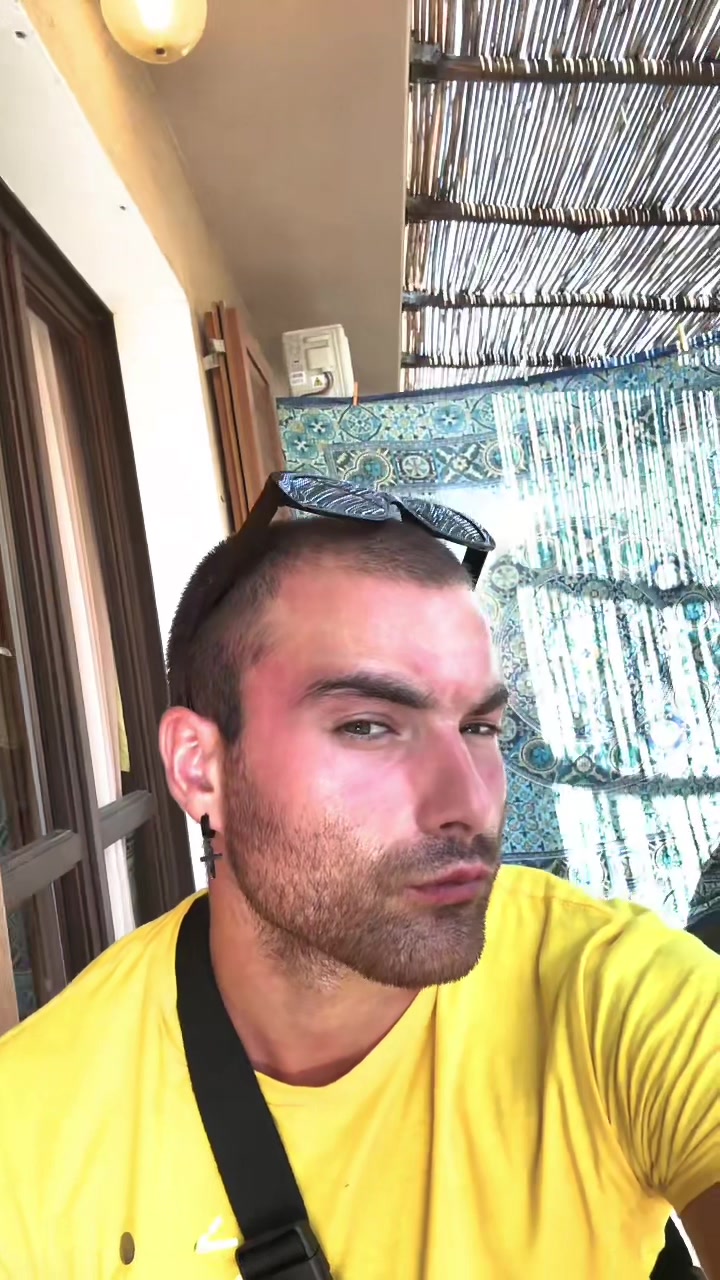 @Gio