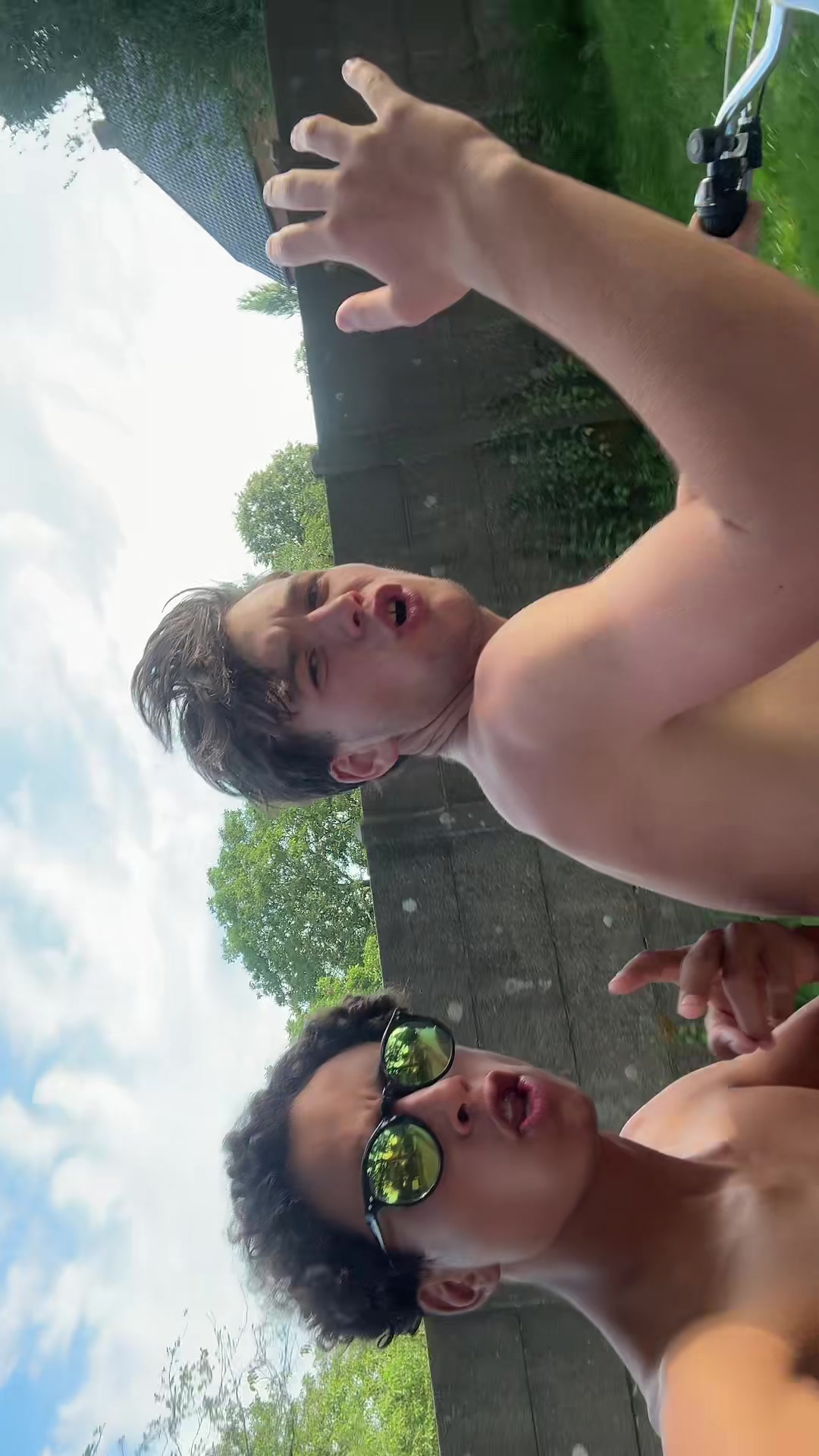 @MRlumos