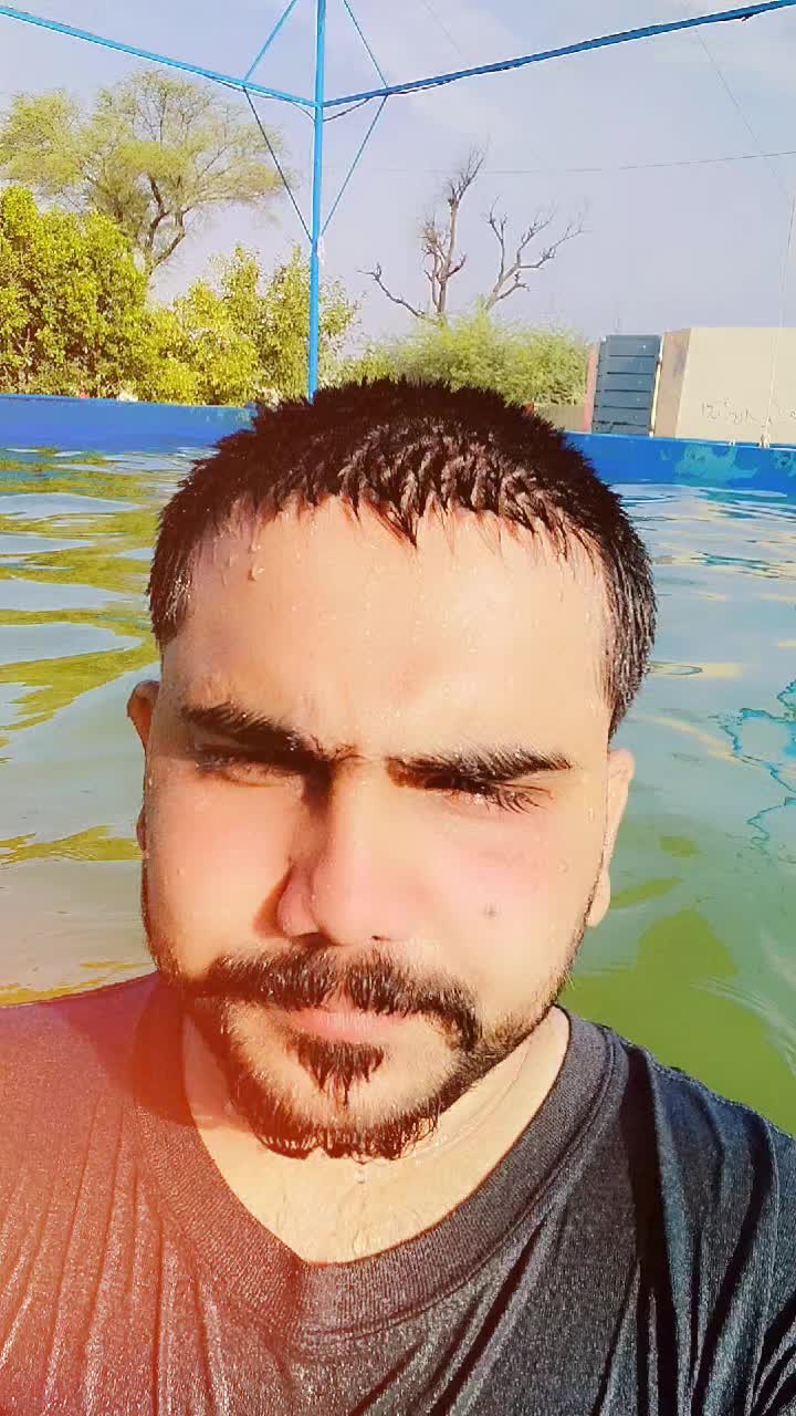 @Fayyaz D I K✨