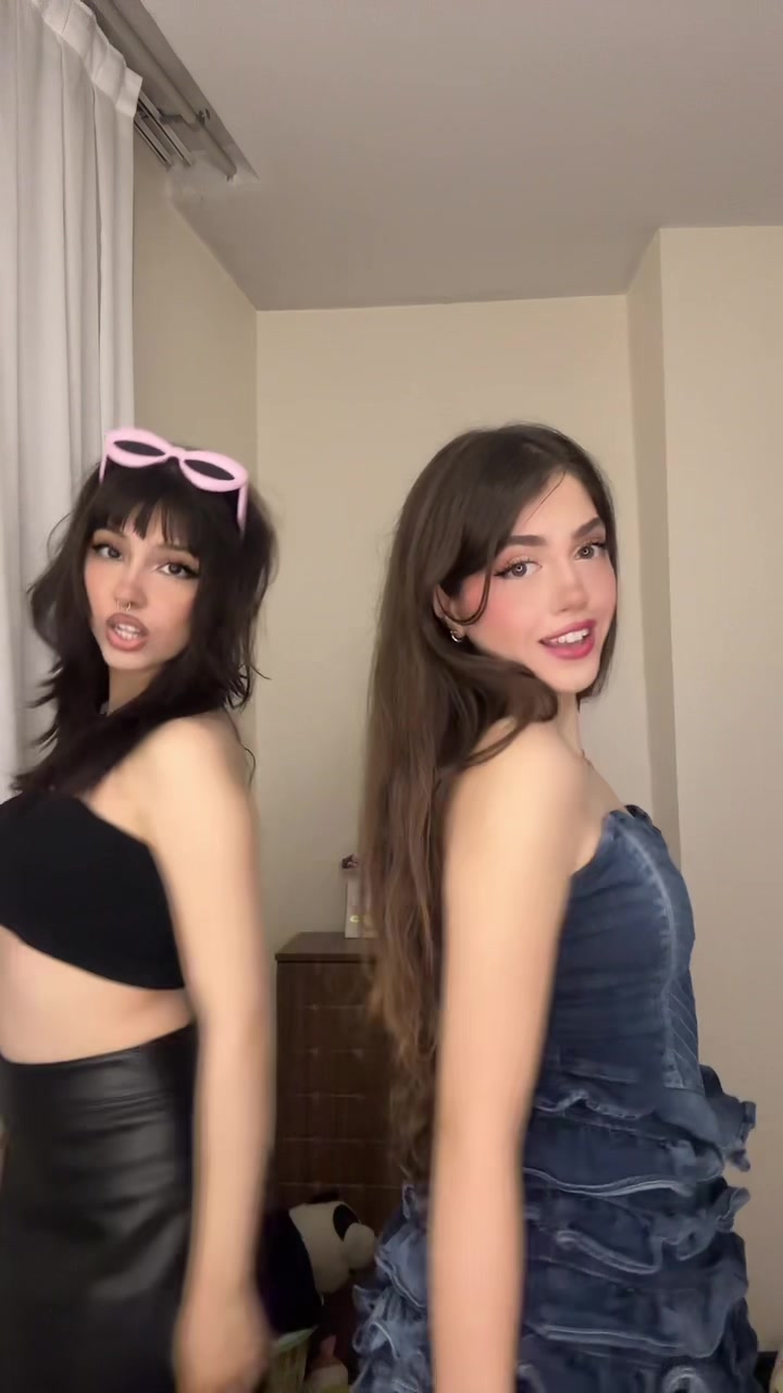 @thegirlnextdoor