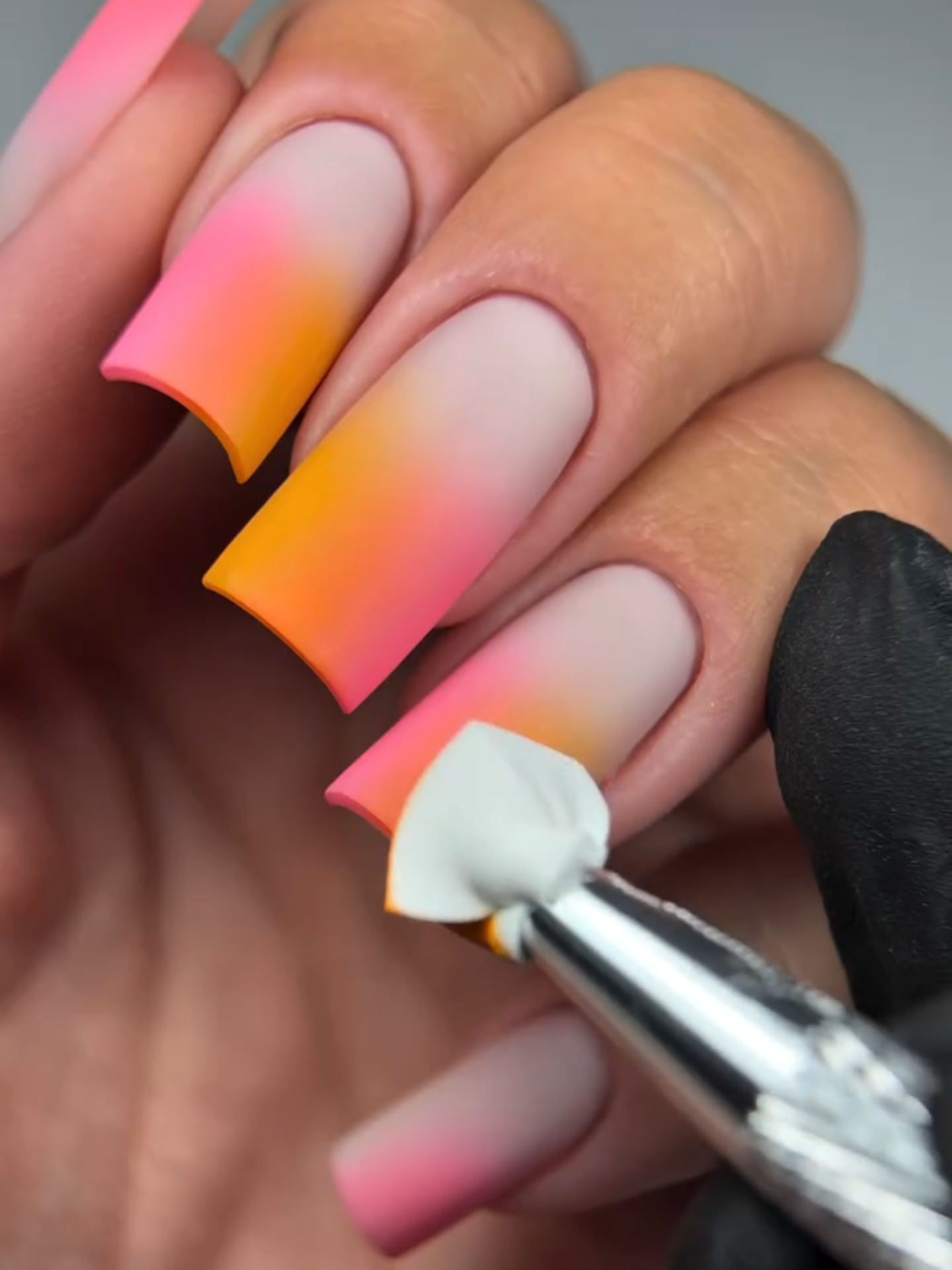 @Nails Company