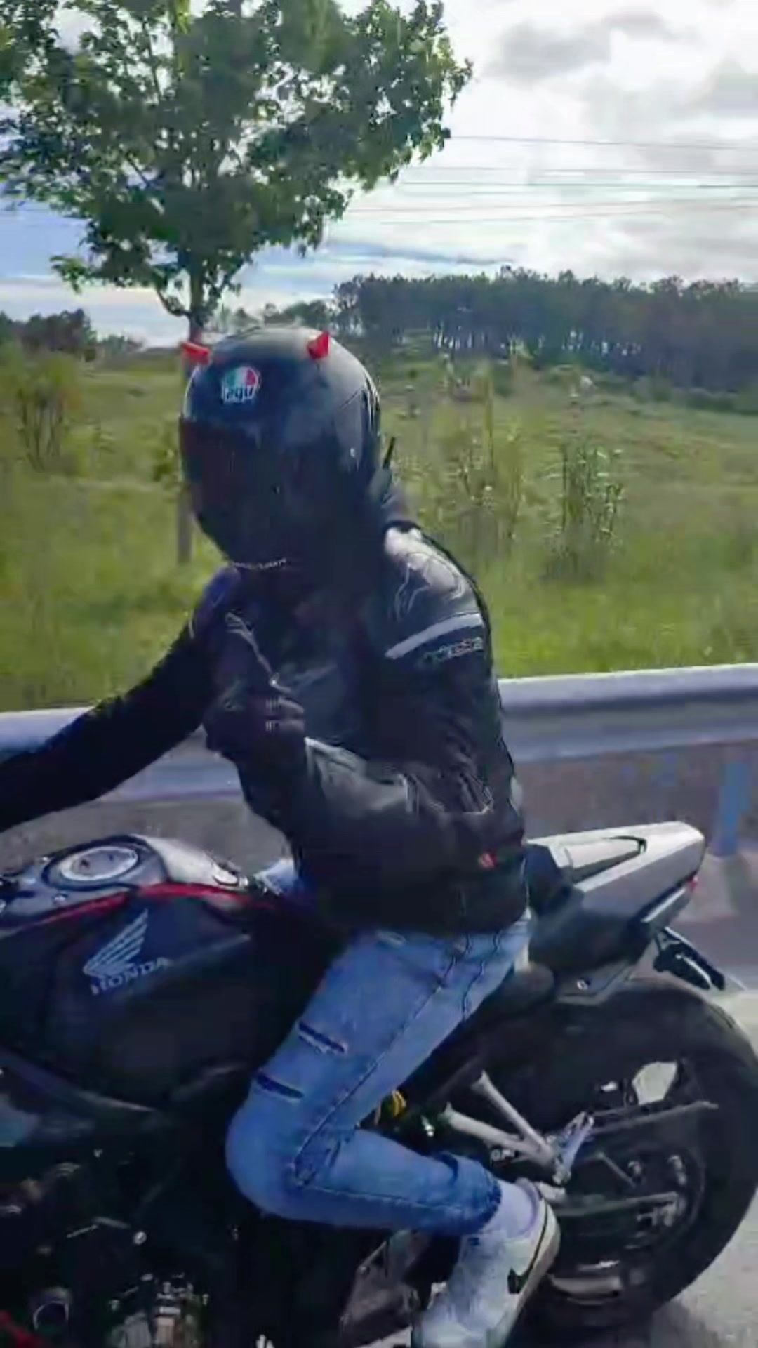 @Iv&aacute;n_BikerLife