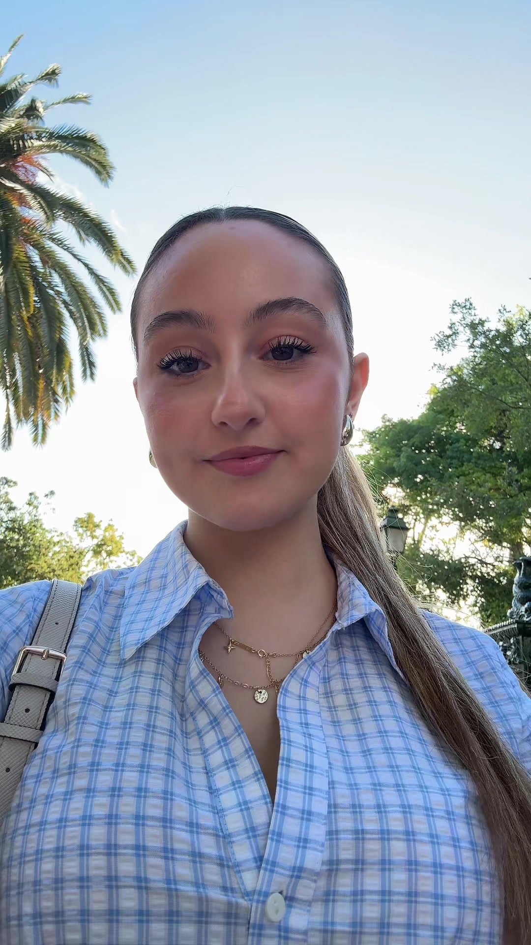 @carlaatraverr2