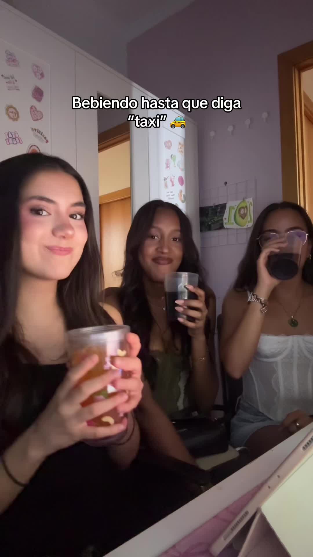 @Paulaguti26