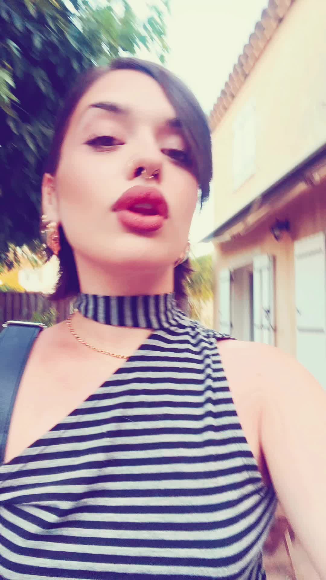 @ninon🗯️