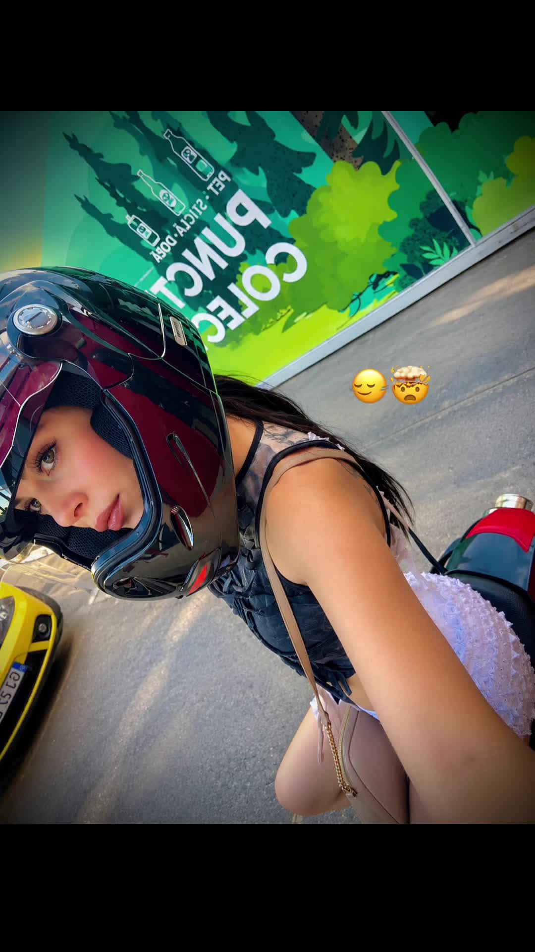 @Ela🖤