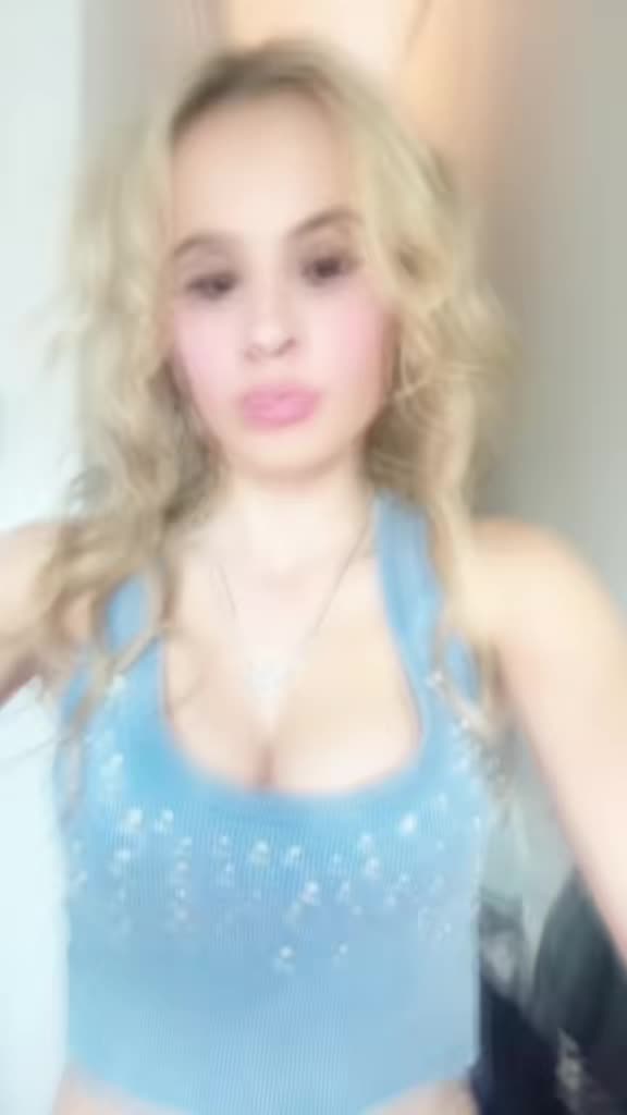 @𝐶ℎ𝑙𝑜𝑒𝑗𝑎𝑑𝑒👸🏼🎀🧁🌸🥂