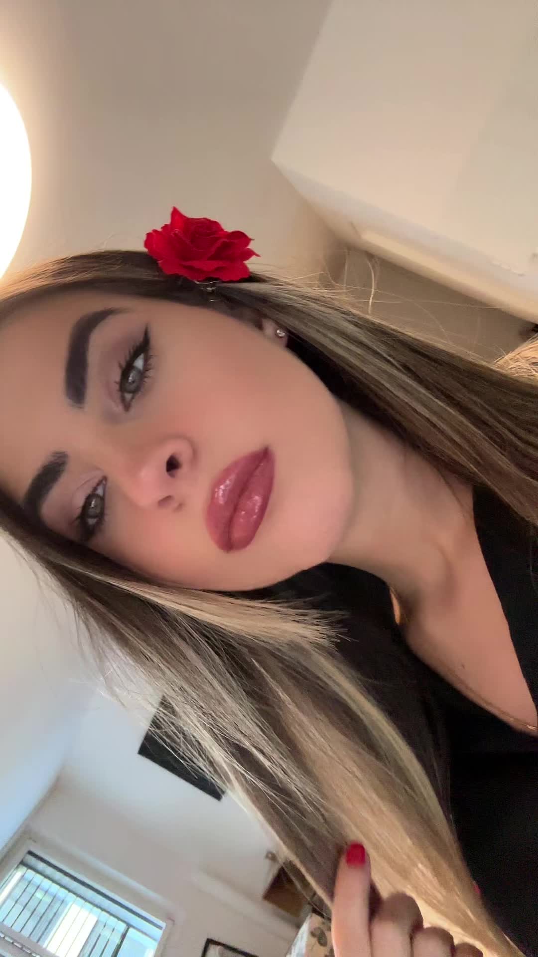 @𝒜𝓃𝓃𝒶🌒