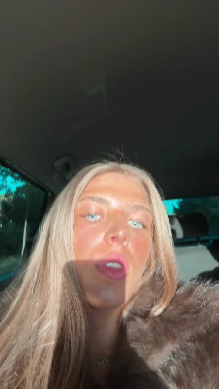 @Karinas__x