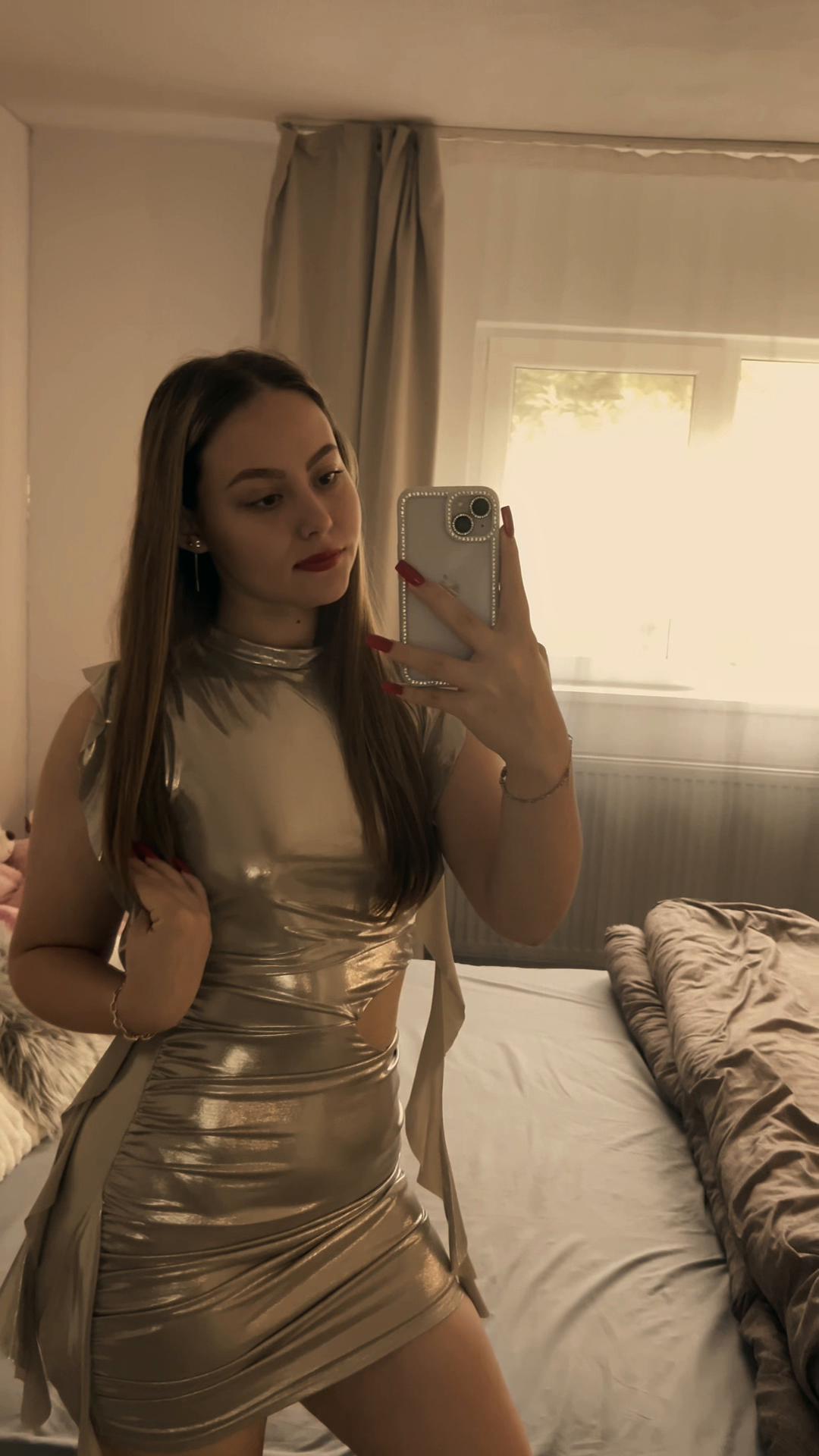 @👸🏼