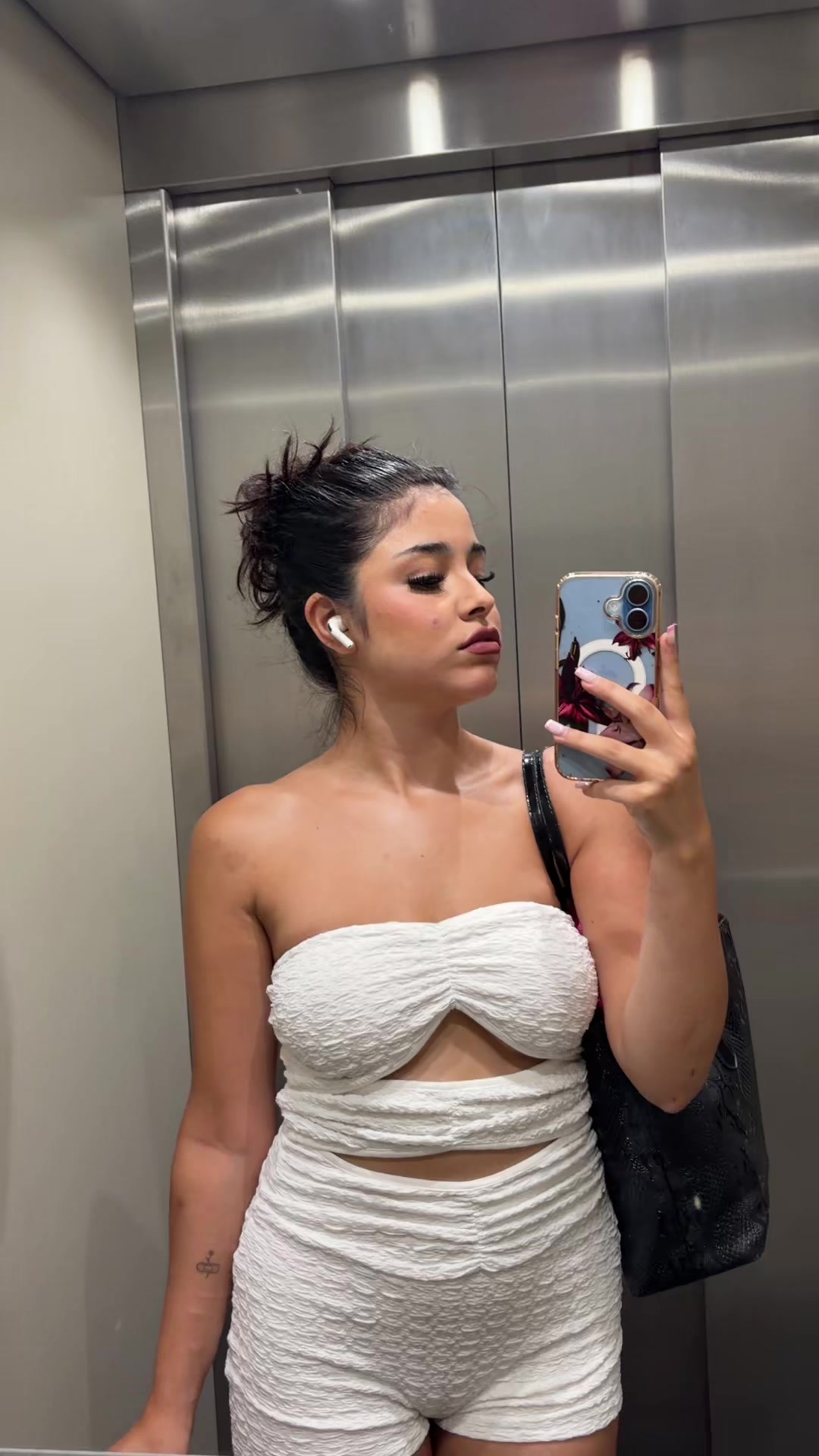 @♑️01
