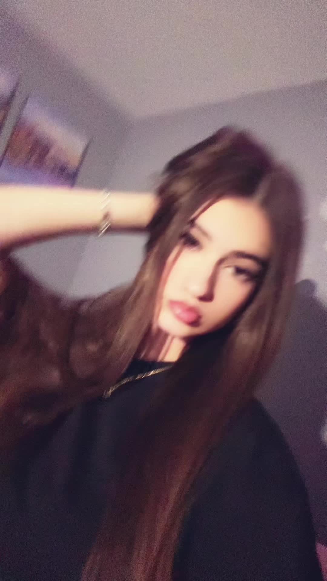 @Ianira