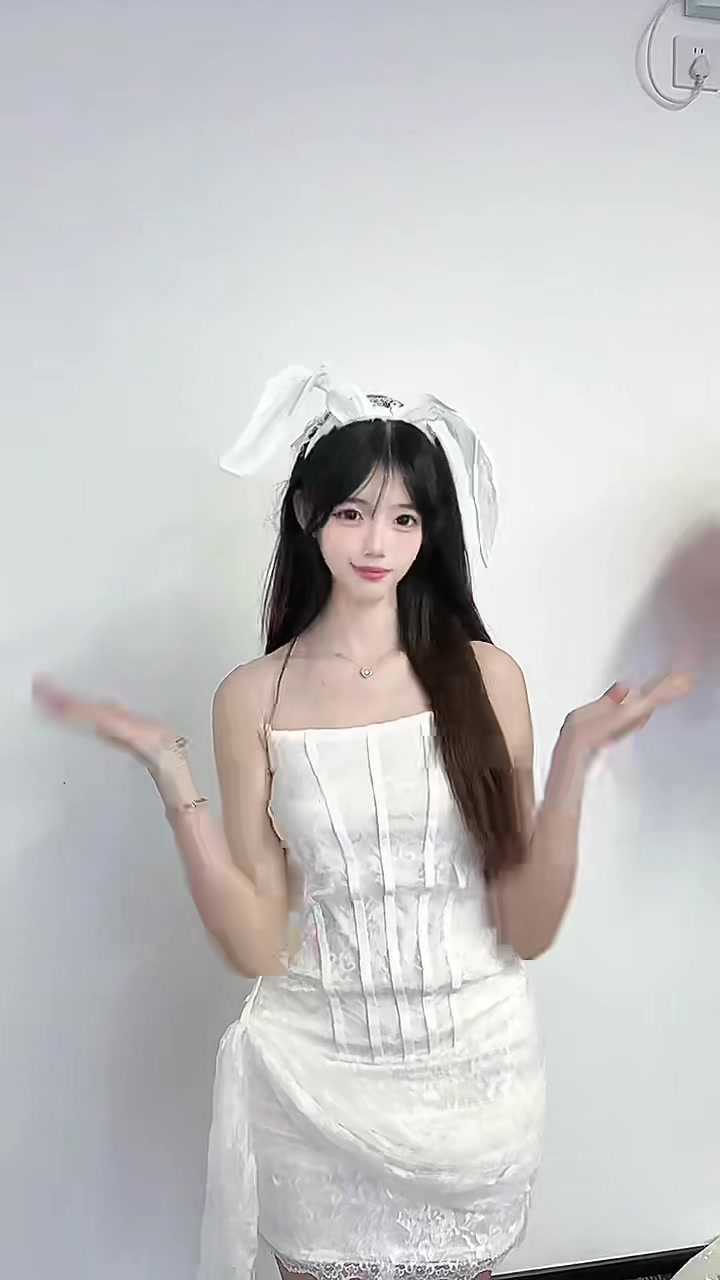 @Isabella