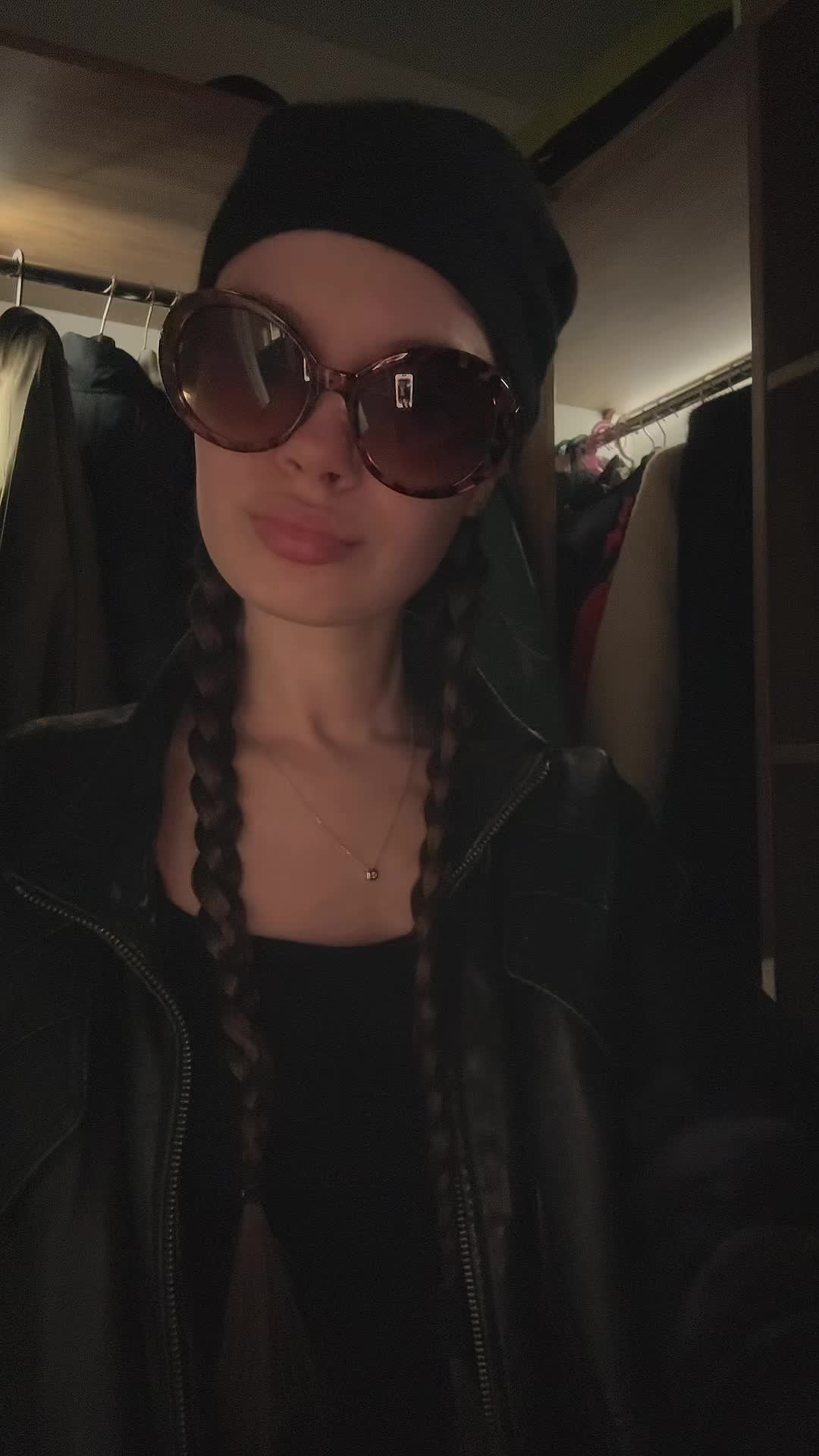 @emozx