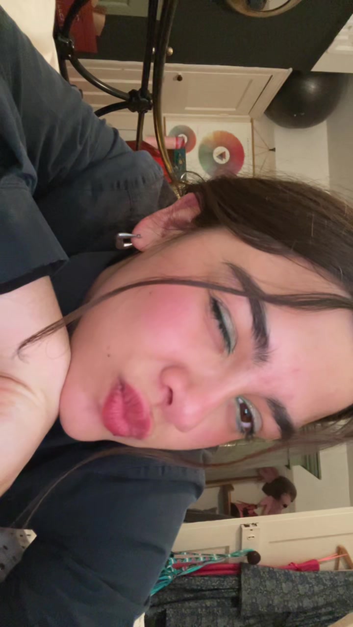 @CherryViolet💋