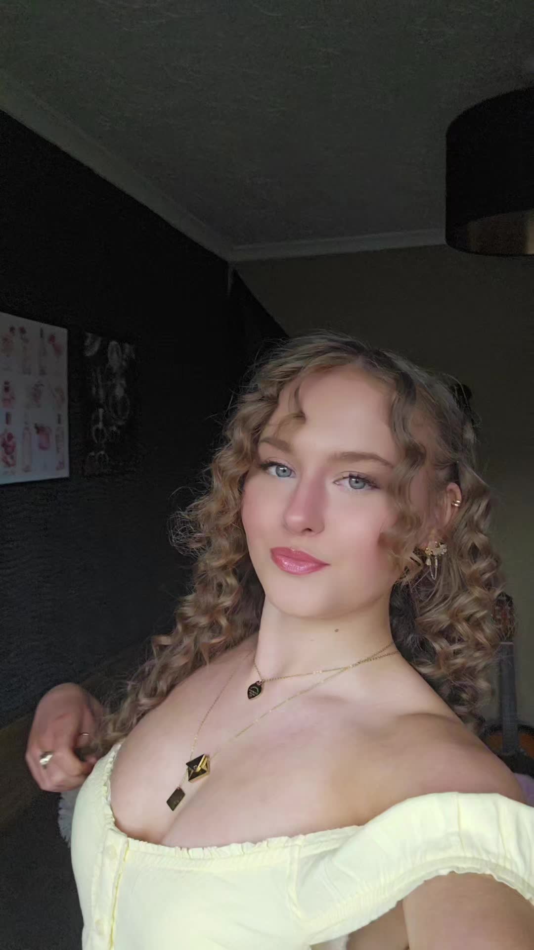 @Evangeliya Marie𑣲⋆