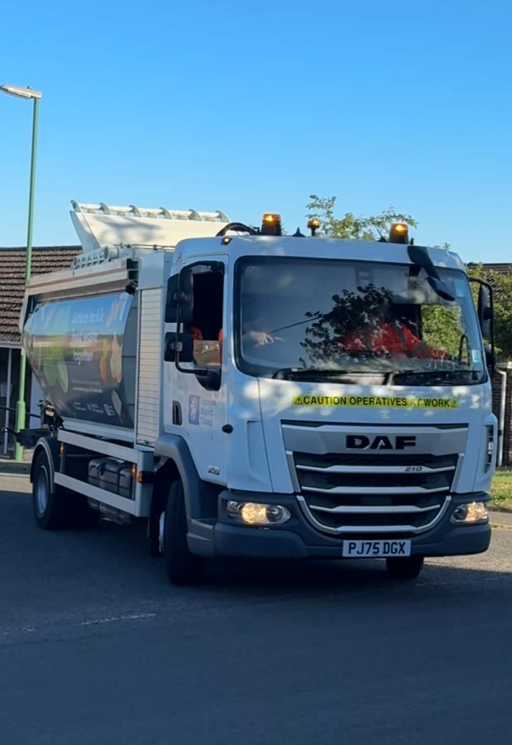 @Sussex Bin Lorrys