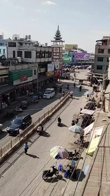 @💯ပျာည်မာည်တအာင်း💯