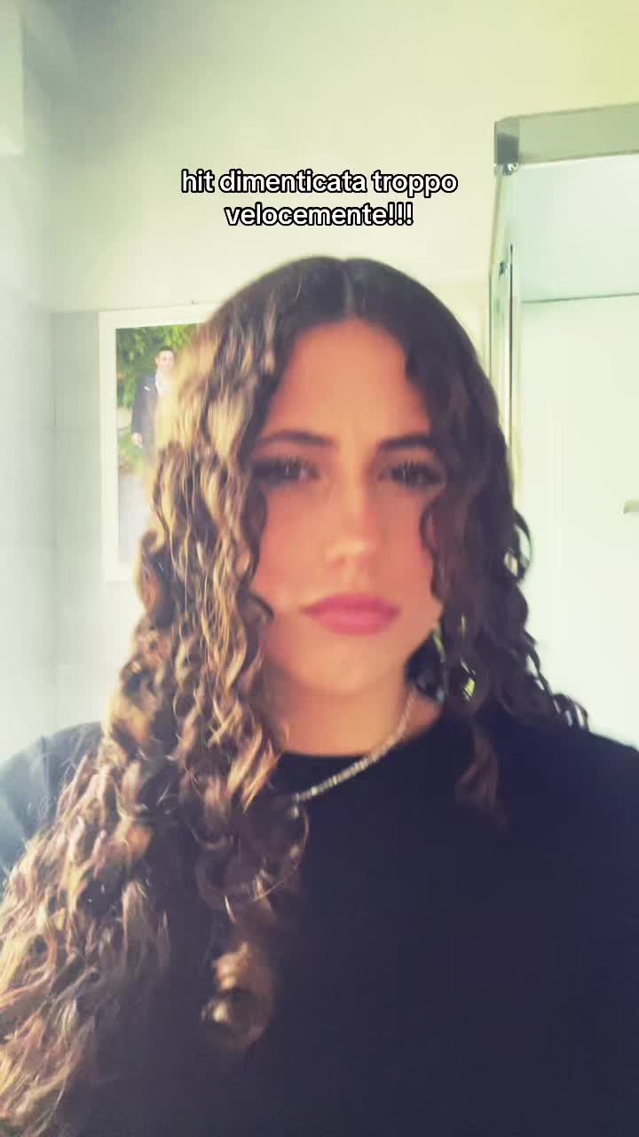@μελι🌟