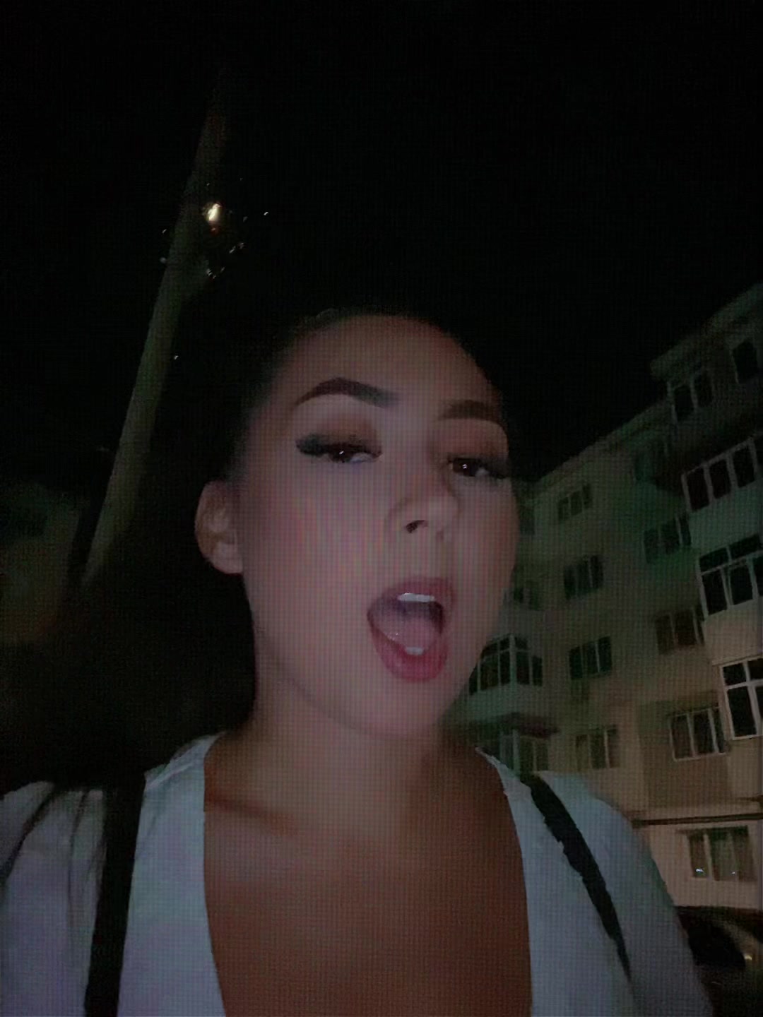 @ɛnd LARISA