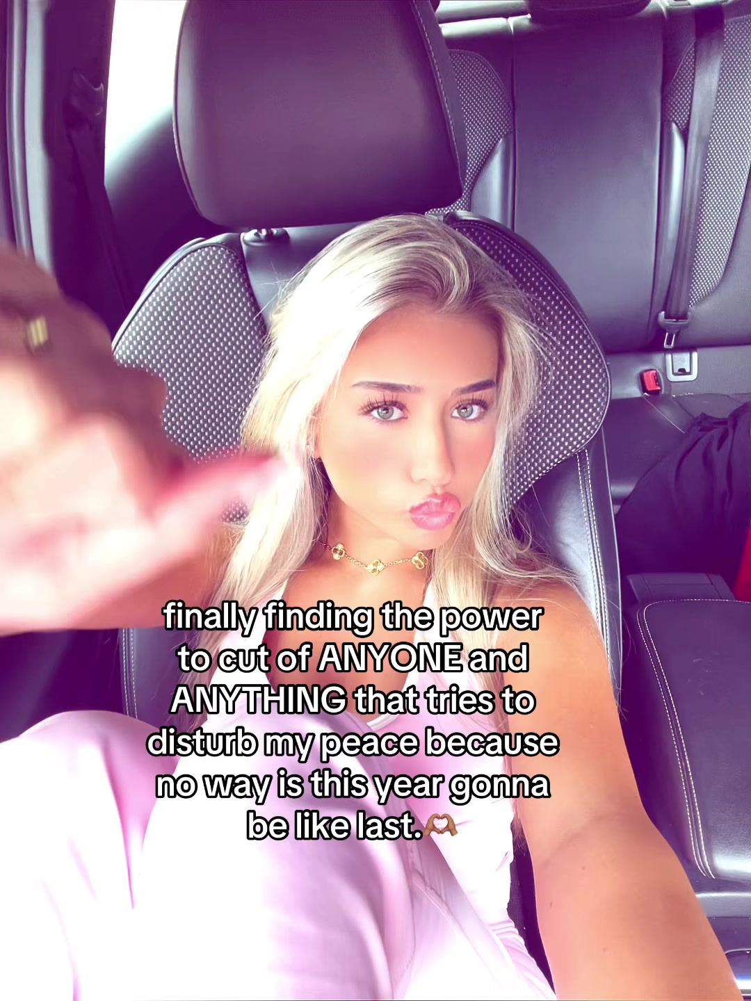 @𝐅𝐫𝐚𝐧𝐤𝐢𝐞 𝐞𝐥𝐥𝐚