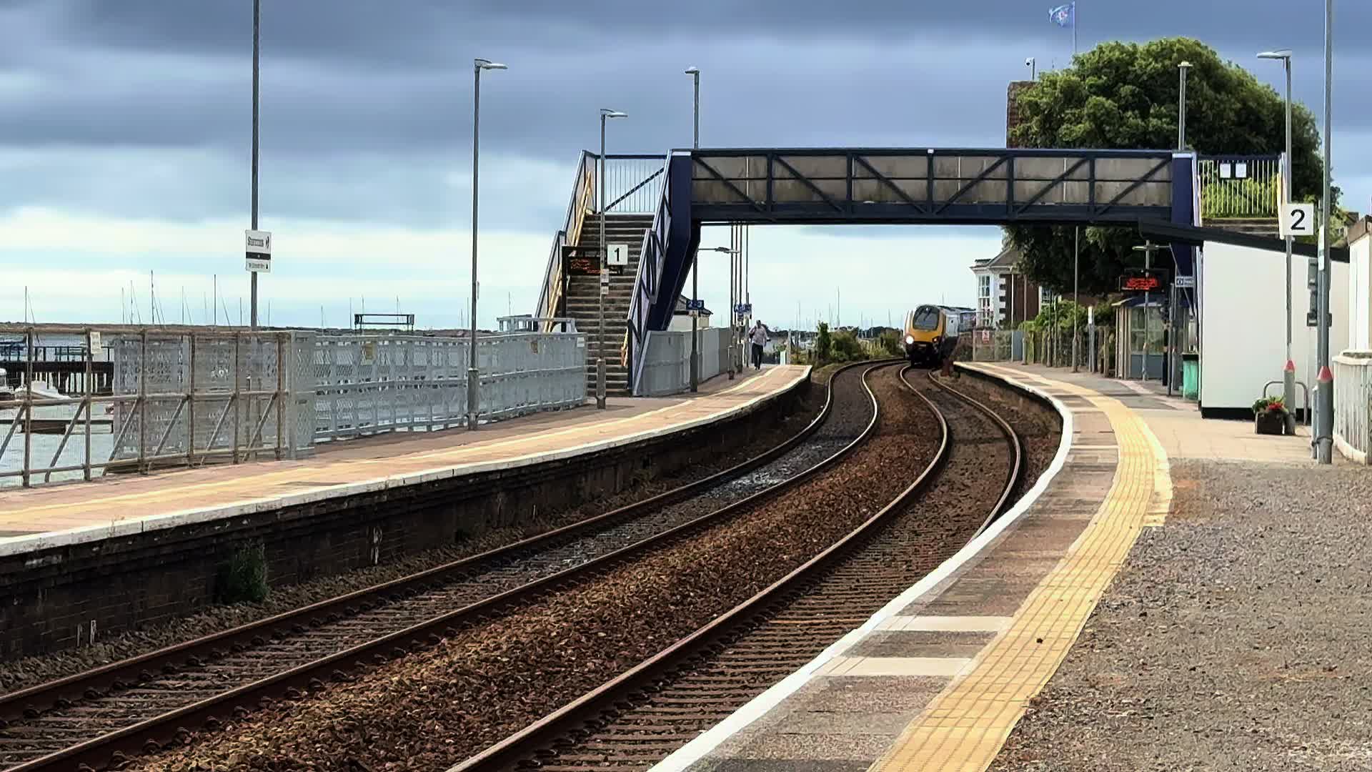 @South West Buses & Trains