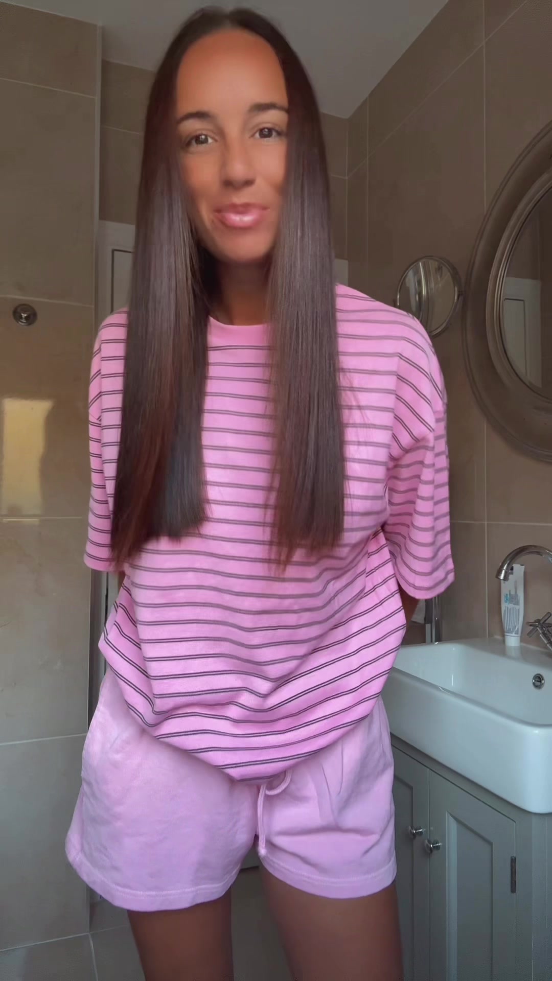 @rachosullivan