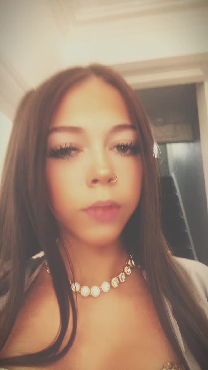 @chloe