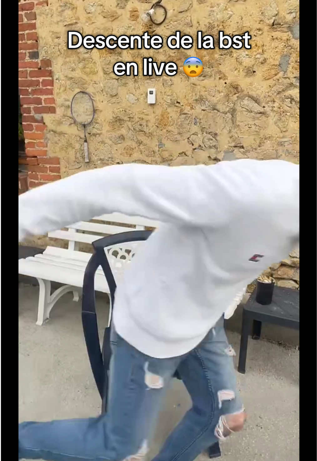 @la.tn