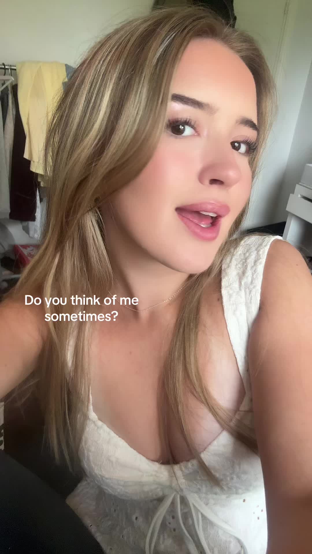 @Ella ♱