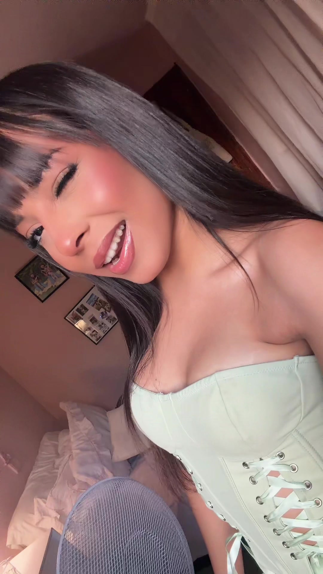 @Ashley Lucia🤪🖤🔥