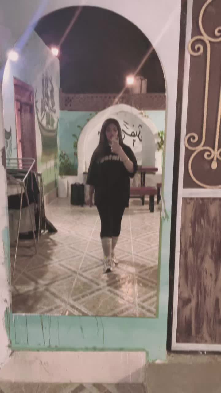 @mobinasharifi